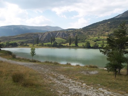 Le lac à Thorame Basse (à 15 kms environ).